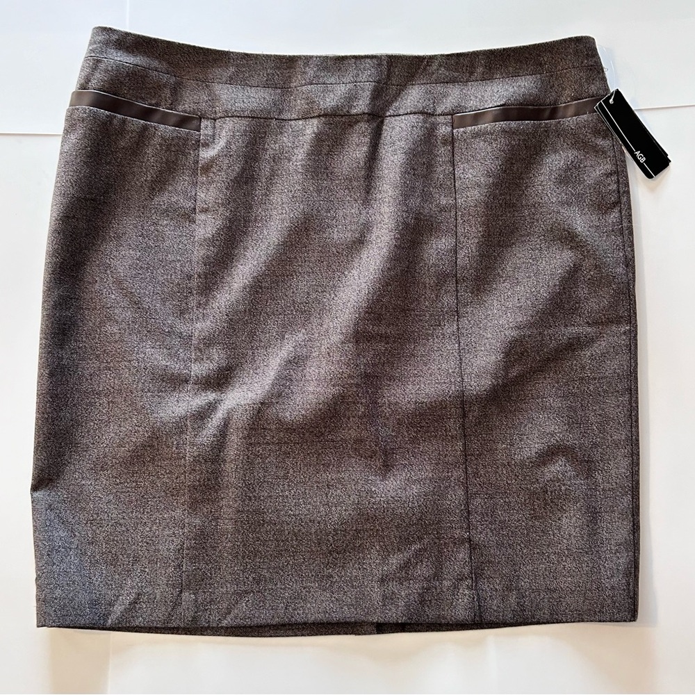 AGB Pencil Skirt Brown NWTs Size 16